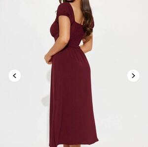 Elegant Burgundy Midi Dress